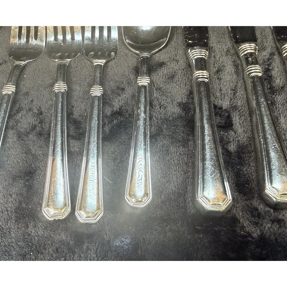 Pfaltzgraff Providence Stainless Flatware 14 Pieces 9 Knives 4 Forks 1 Spoon
